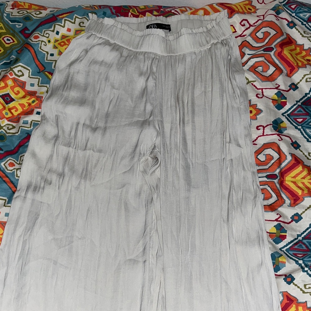 S Zara Cream Pleated Pants